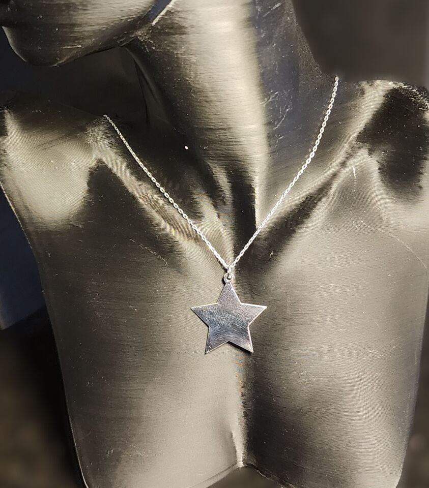 925 Ayar Gümüş Büyük Yıldız Kolye