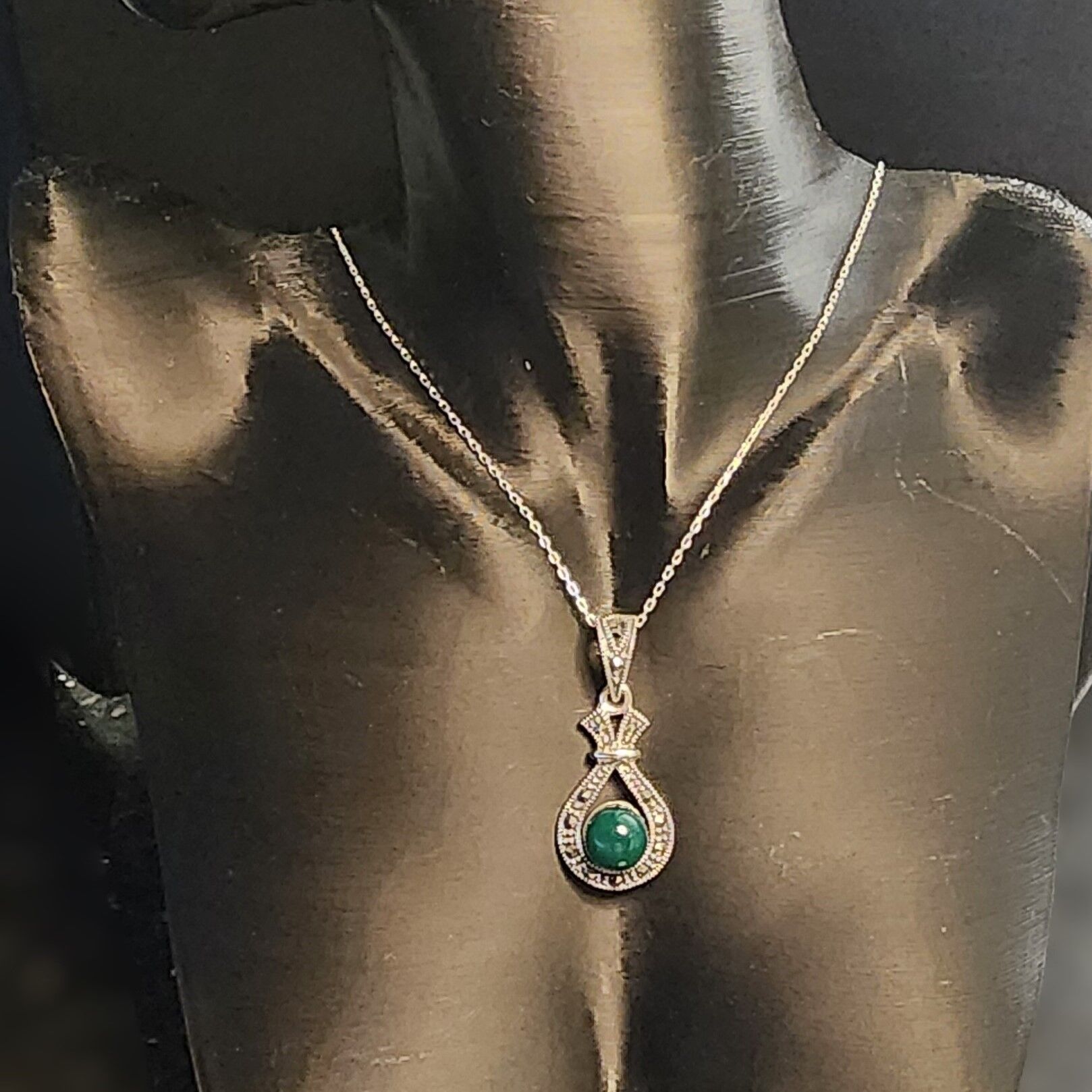 925 Ayar Gümüş Markazit Yeşil Akik Taşlı Küpe Kolye 2'li Set