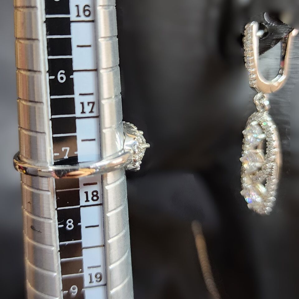 925 Ayar Gümüş Oval İçinde 3 taş Set