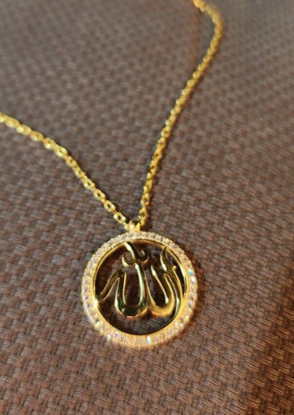 925 Ayar Gümüş Allah Yazılı Gold Kolye