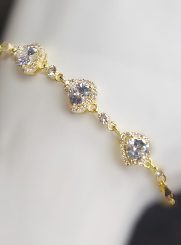 925 Ayar Gümüş Gold Renk Zirkon Kalp Bileklik